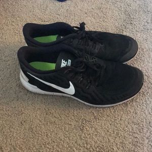 Nike free 5.0 size 13 black good condition